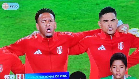 Jugadores entonaron a toda voz el Himno Nacional del Perú | Foto: Captura América TV