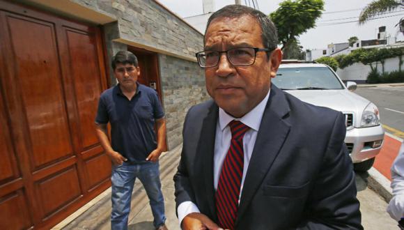 Otárola criticó que el grupo investigador presidido por Rosa Bartra (Fuerza Popular) no haya respondido sobre “qué quieren que el ex presidente declare”.