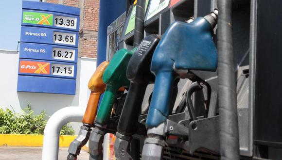 Ejecutivo busca frenar el alza de precio de los combustibles. (Foto: GEC)