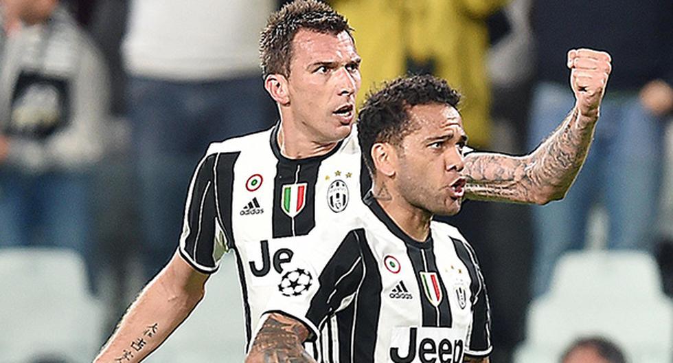 Mandzukic y Dani Alves marcaron para la Juventus ante el Mónaco. (Foto: Getty Images)
