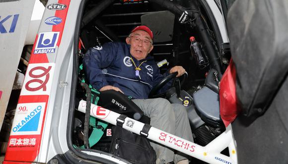 Reconocido como una leyenda del Dakar, es el único japonés en haber corrido en motos, coches y camiones en la competencia. Su hijo Teruhito también está presente en la prueba en otro camión. (Foto: Hino Team Sugawara)