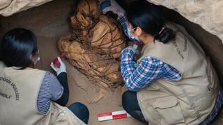 Arqueólogos de San Marcos hallan momia preinca en Lima