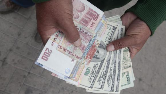 El precio del dólar no había registrado niveles tan altos desde el 2002. (Foto: GEC)