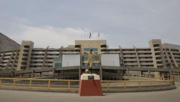 Futbolistas ilegales: fiscalizadores visitaron el Monumental