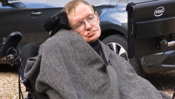 Stephen Hawking apoyó el Ice Bucket Challenge. (Captura: YouTube)