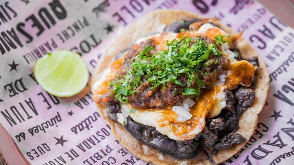 Chinga tu taco. Tiene una variedad increíble de tacos mexicanos, y también algunos de fusión como los rellenos con ají de gallina y lomo saltado. Hay para todos los gustos. Foto: Chinga tu taco)