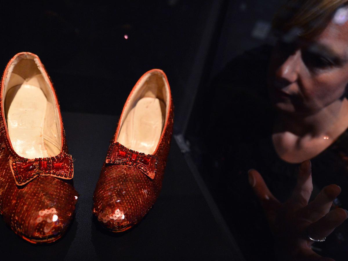 Entre Almodóvar y los zapatos de Dorothy: así es el museo de cine