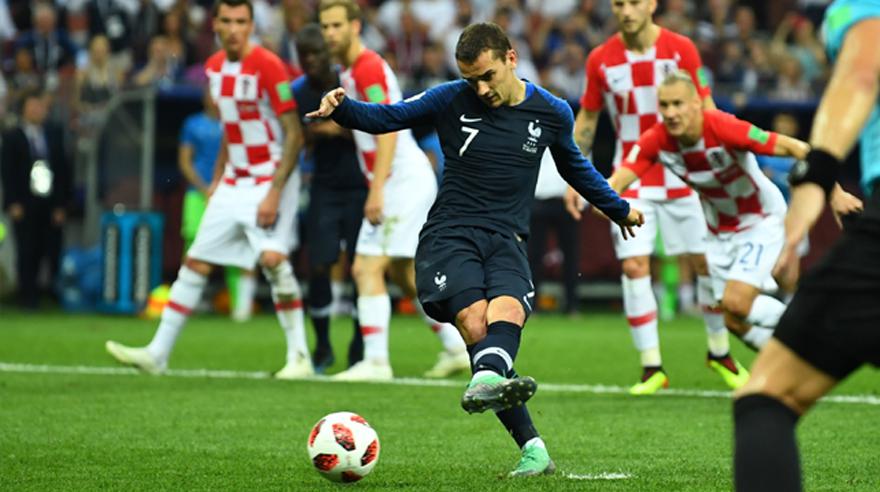 Francis vs Croacia EN VIVO Gol de penal de Antoine Griezmann en al final del Mundial Rusia 2018 sancionado pro el VAR,. (Agencias)