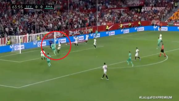 Real Madrid vs. Sevilla: Karim Benzema anotó el 1-0 con un gran cabezazo dentro del área | Foto: Captura