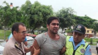 Surco: capturan a chofer de auto que chocó a unidad de rescate