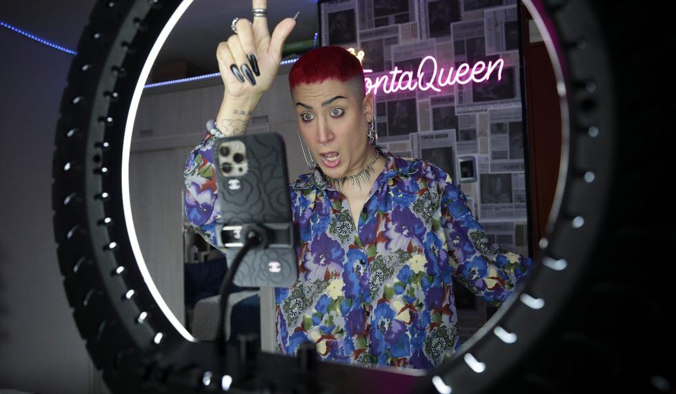 Isaac Ramos es un tiktoker conocido bajo el nombre de 'Tonta Queen', y en su cuenta de TikTok tiene más de 853,7 mil seguidores. Él se dedica a hacer comedia y colabora con otros influencers para poder realizar un contenido nuevo y variado | Foto / Britanie Arroyo / @photo.gec