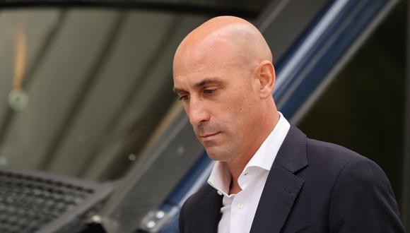 Former president of the Spanish football federation Luis Rubiales leaves the Audiencia Nacional court in Madrid on September 15, 2023. Five days after resigning as Spain's football chief, Luis Rubiales was due in court today on sexual assault charges over forcibly kissing women's World Cup player Jenni Hermoso. The 46-year-old has been summoned to Madrid's Audiencia Nacional court at midday (1000 GMT) where he will appear before Judge Francisco de Jorge who is heading up the investigation. (Photo by Thomas COEX / AFP)