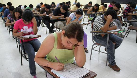 Gobierno plantea crear ente que vigile educación universitaria