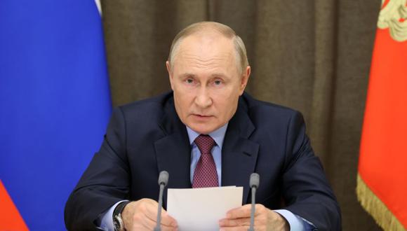 El presidente ruso Vladimir Putin preside una reunión en la residencia estatal de Bocharov Ruchei en Sochi, Rusia. (Foto: Sputnik / Mikhail Metzel / Pool vía REUTERS).