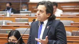 Edward Málaga sobre Kelly Portalatino: Se necesita un estadista de salud, no un “médico de aldea, región o provincia”