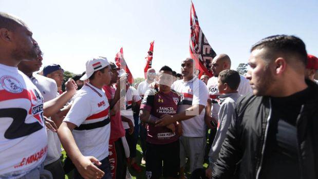 Cueva y el tenso momento que vivió con hinchas de Sao Paulo - 2