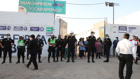 El gerente general del mercado, Edson Tinoco, explicó que el burgomaestre será denunciado por desobediencia y abuso de autoridad porque el Poder Judicial les otorgó una medida cautelar para que el centro de abastos continúe funcionando. (Foto: Municipalidad de Santa Anita)