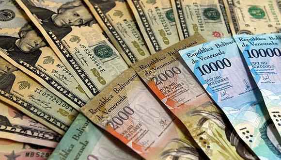 El precio del dólar operaba al alza este viernes 8 de mayo en Venezuela, según el porta DolarToday. (Foto: AFP)