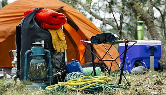 Mónica Diez Canseco nos menciona cuáles serían los productos que sí o sí debes llevar al momento de acampar para vivir una buena experiencia. (Foto: iStock)