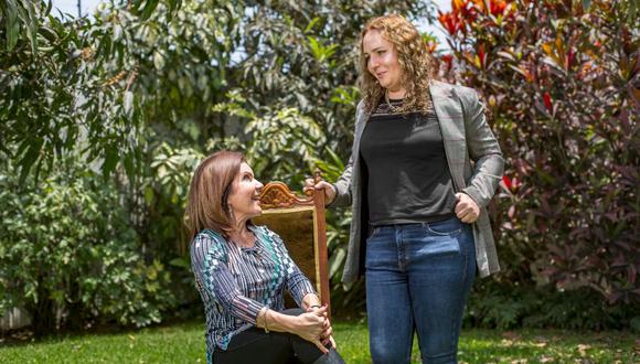 Una, Cecilia Alegría, era la evangélica más mediática y conocida por enfrentar a la comunidad LGTBI. La otra, Alessia Injoque, es una mujer trans que se ha convertido en una de las principales voces de esas minorías a las que enfrentaba Alegría. FOTOS: Fidel Carrillo.