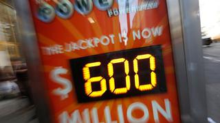 Apostador ganó US$590 millones, el mayor premio de lotería en EE.UU.