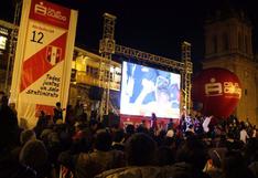 Cusqueños y turistas verán debut de Perú en pantalla gigante