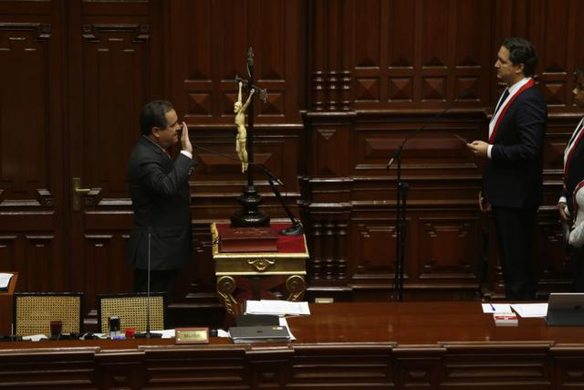 El congresista de Alianza Para el Progreso, Luis Iberico, asumió el cargo en reemplazo de Edwin Donayre, contra quien la Corte Suprema dictó 5 años de prisión. (Foto: Mario Zapata / GEC)