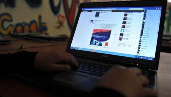 India: Gobierno bloquea internet para evitar copias en examen