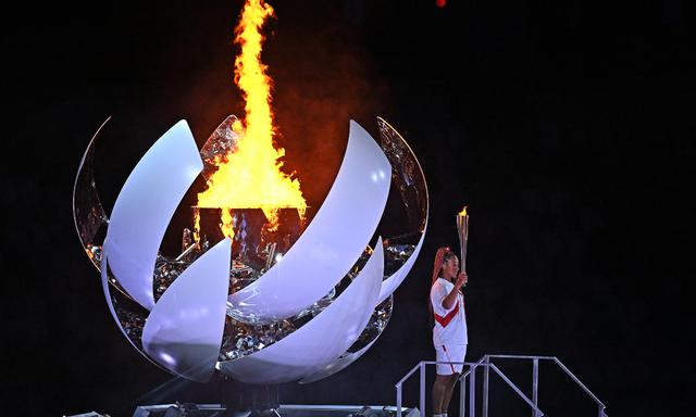 Imágenes de lo que fue el final de la inauguración de los Juegos Olímpicos Tokio 2020. | Foto: AFP