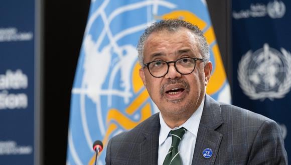 El Director General de la Organización Mundial de la Salud, Tedros Adhanom Ghebreyesus, durante una conferencia de prensa en la sede de la OMS en Ginebra, el 15 de diciembre de 2023. (Foto de Christopher BLACK / OMS / AFP)