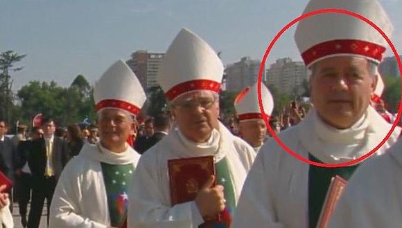 Polémica en Chile por obispo "encubridor de pederastas" en misa del papa Francisco. (Foto: Captura)
