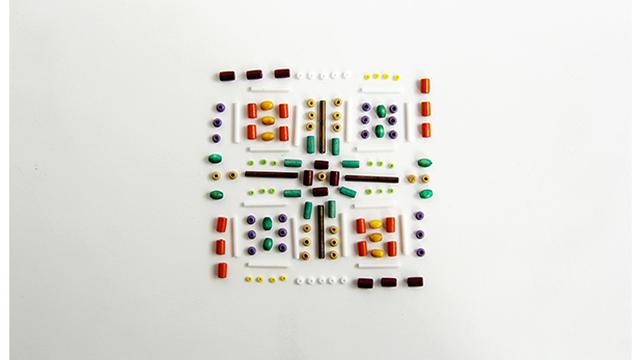 DIY: Aprende a crear diseños para tus polos con mostacillas - 3