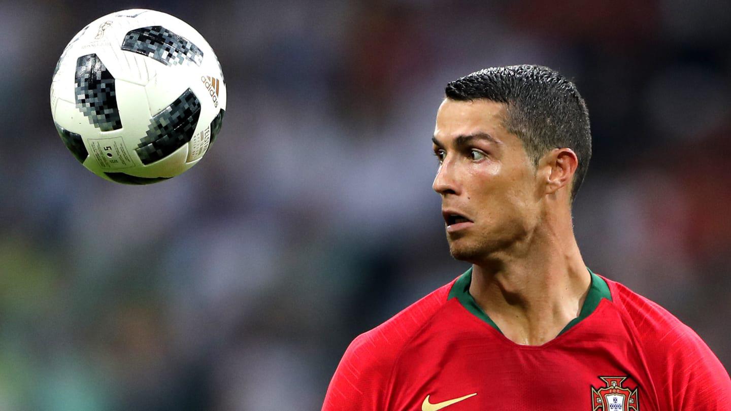 La marca estadounidense Nike tiene por su parte a la mayoría de jugadores presentes en el Mundial Rusia 2018 con su calzado, especialmente la estrella portuguesa Cristiano Ronaldo.
