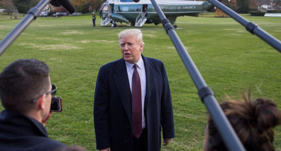 Trump no solo elogió y preguntó a sus interlocutores sobre su trabajo sino que acabo hablando de temas políticos. (Foto: EFE)