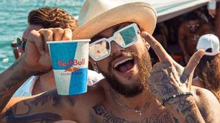 La provocadora celebración de Neymar con una vaso de Red Bull