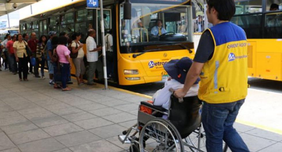El Ministerio de la Mujer y Poblaciones Vulnerables informó que las personas con discapacidad severa tendrán pase libre en las unidades de transporte público urbano e interurbano. (Foto: Andina)