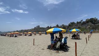 Chorrillos: familias disfrutaron de un día de sol y playa respetando el distanciamiento social