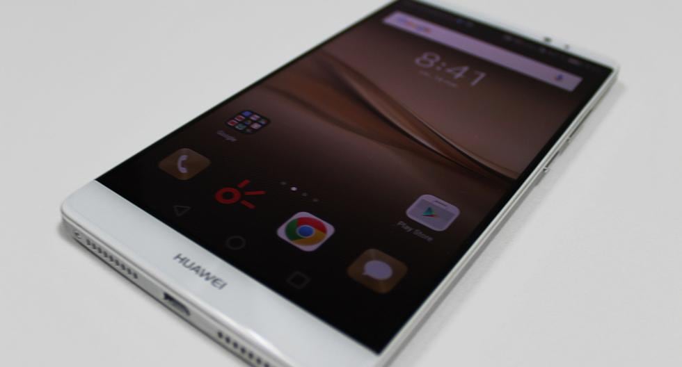 ¿Quieres conocer qué cosa opinamos del Huawei Mate 8? Un diseño metálico con pantalla de 6 pulgadas que te impactará cuando lo veas. (Foto: Rommel Yupanqui)