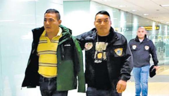 Roberto Velázquez, presunto cabecilla del cártel mexicano, fue arrestado el lunes en el aeropuerto. (PNP)