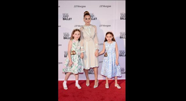 Sarah Jessica Parker asistió a Gala de Primavera 2018 del Ballet de la Ciudad de Nueva York con sus hijas Tabitha Hodge y Marion Loretta Elwell. (Foto: Agencia)