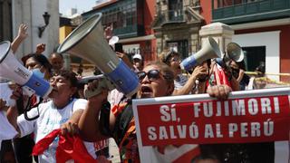 Simpatizantes de Alberto Fujimori celebran tras declararse fundado hábeas corpus que ordena su liberación