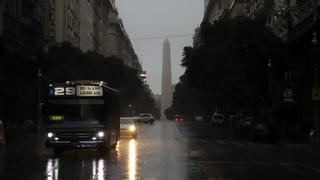 Masivo apagón deja sin luz a 44 millones de personas en Uruguay y Argentina | FOTOS