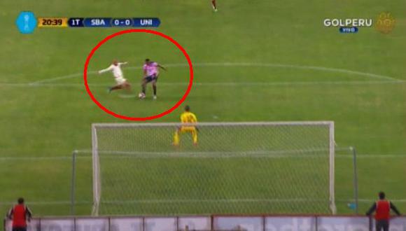 Luis Tejada estuvo muy cerca de abrir el marcador en el Estadio Nacional | Foto: captura