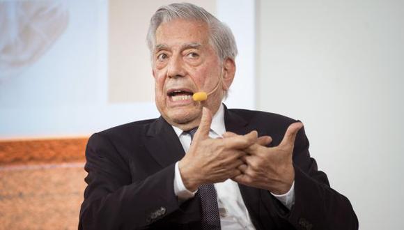 Vargas Llosa también criticó a la mayoría de Fuerza Popular en el Congreso de la República. (Foto: EFE)