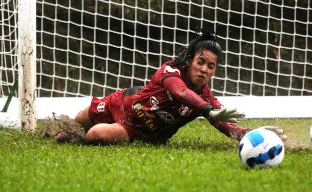 Maryory Sánchez, de gran experiencia en el fútbol colombiano, es una garantía en el arco. 