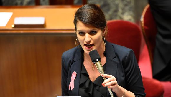 La ministra de Igualda de Género, Marlene Schiappa, busca combatir el acoso callejero con una ley más rigurosa. (AFP)