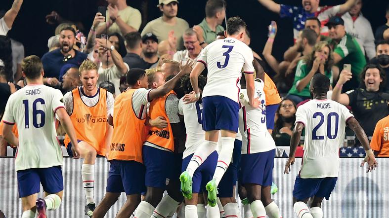 Estados Unidos vence a México en tiempo extra y es el campeón de la Copa Oro