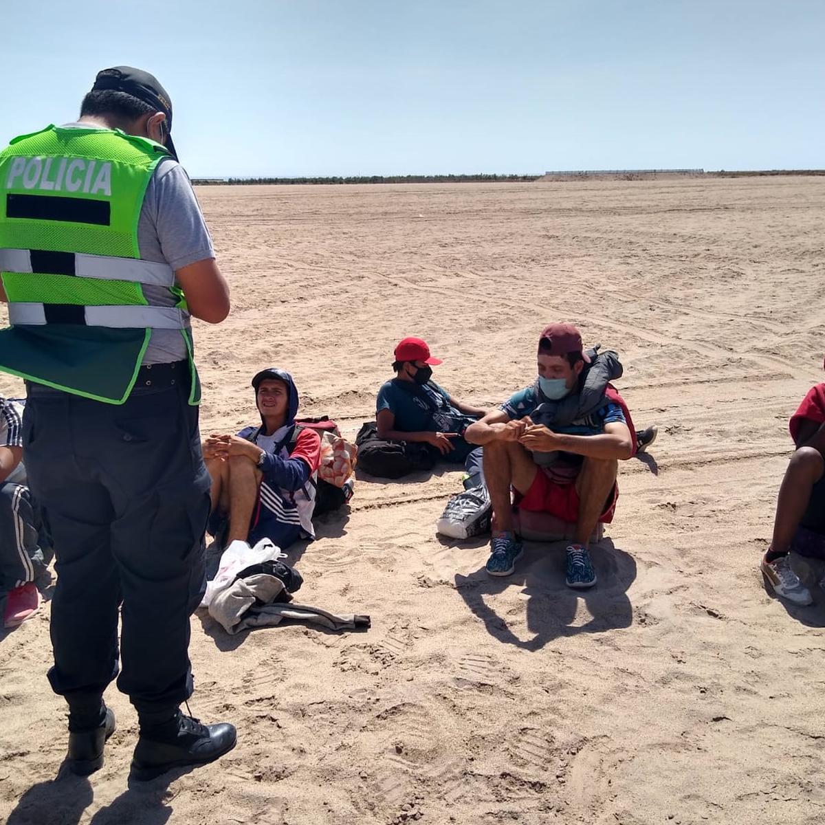 Tacna: desbaratan organización criminal que cobraba hasta US$200 a migrantes  para hacerlos cruzar de Chile a Perú | nndc | PERU | EL COMERCIO PERÚ