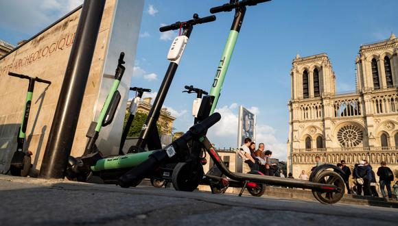 Francia: París multará a gente que utilice patinetas eléctricas en las aceras. Foto: Reuters