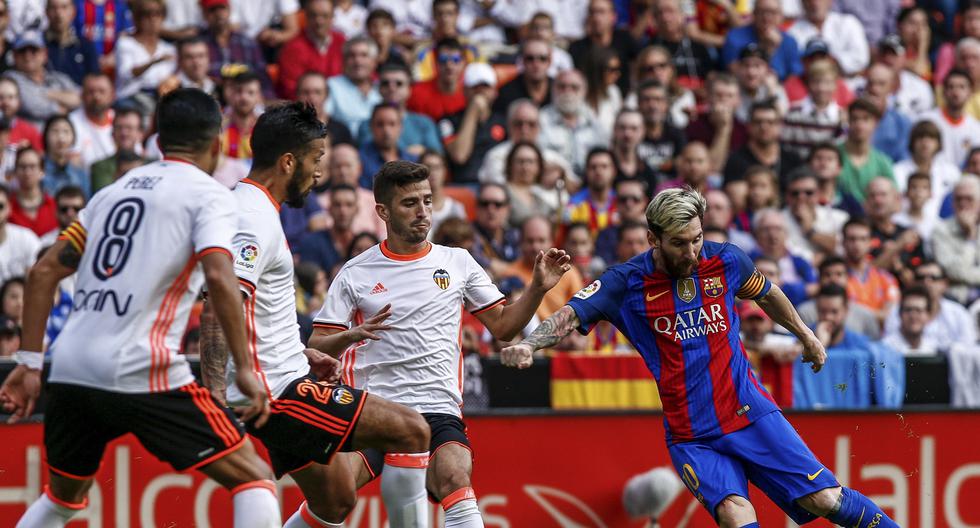 Lionel Messi rompió la paridad del partido Barcelona vs Valencia por LaLiga Santander. (Foto: EFE)